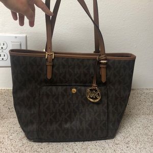 Michael Kors Eva Large Tote
